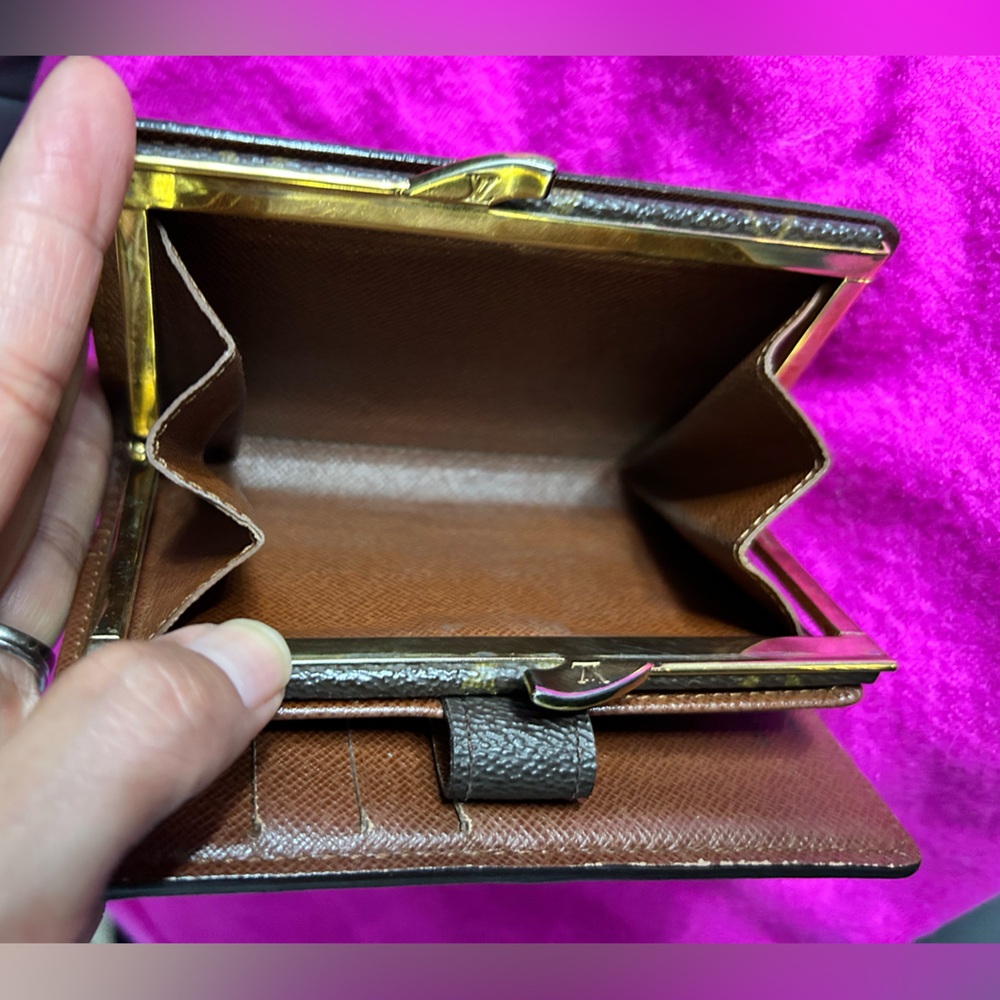 🚨 Vintage Louis Vuitton KISSLOCK Wallet (EUC) - Picture 10 of 13